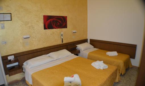 hotelhollywood it soggiorno-al-mare-a-rimini-miramare 016